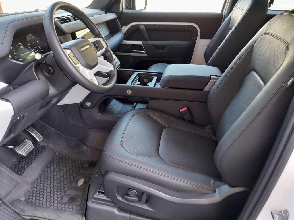 LAND ROVER Defender 3.0D I6 200 90 SE AWD SOLO 26.000KM - 9
