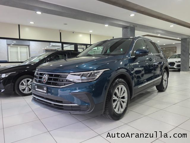 VOLKSWAGEN Tiguan Blu Nightshade metallizzato