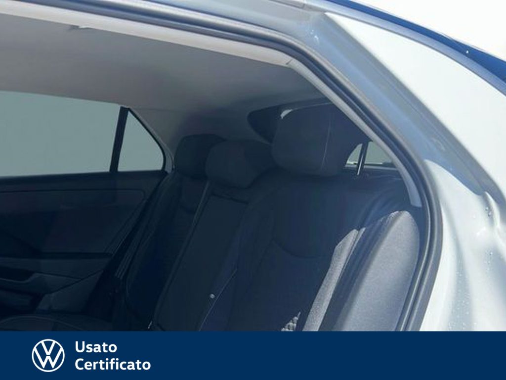 VOLKSWAGEN T-Roc 1.5 etsi life 150cv dsg - 9