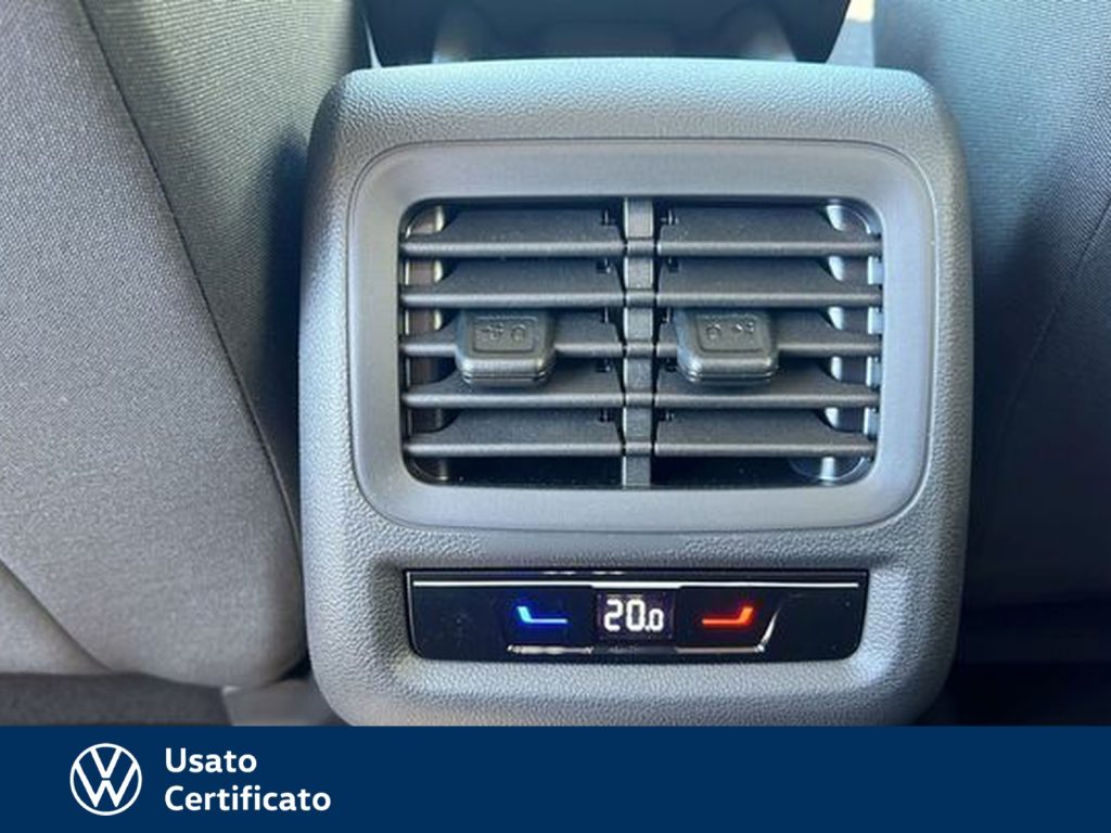 VOLKSWAGEN T-Roc 1.5 etsi life 150cv dsg - 10