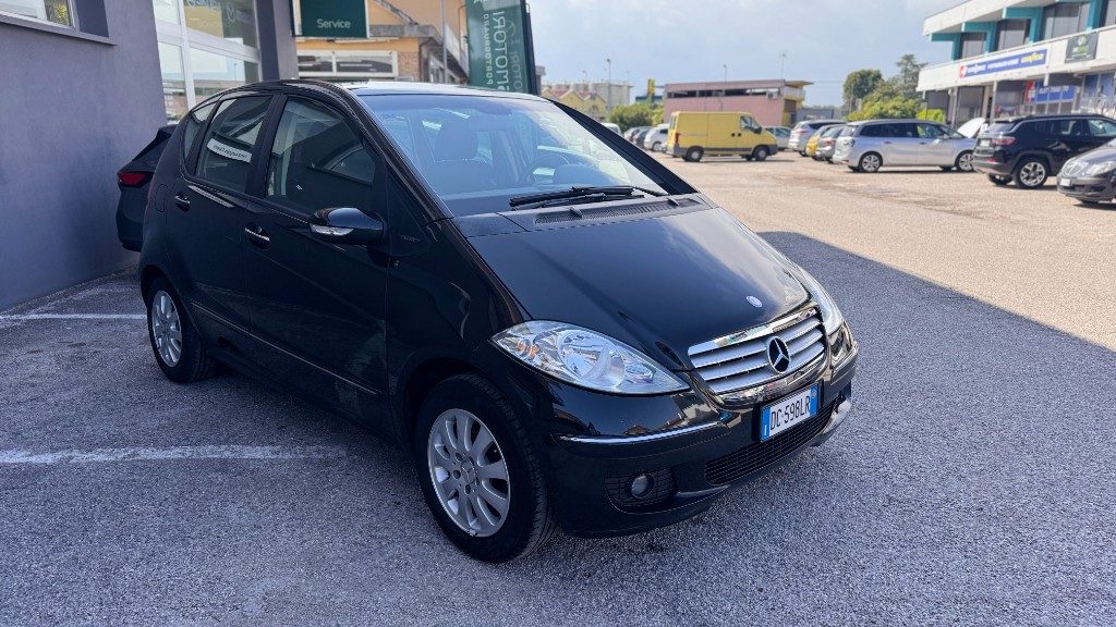 MERCEDES-BENZ A 150 Elegance - 2
