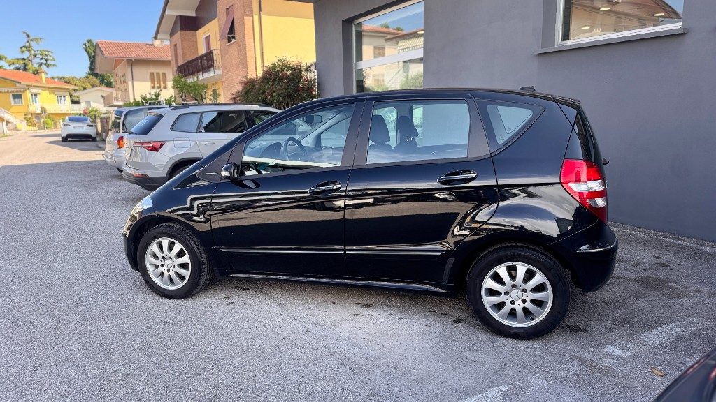 MERCEDES-BENZ A 150 Elegance - 4