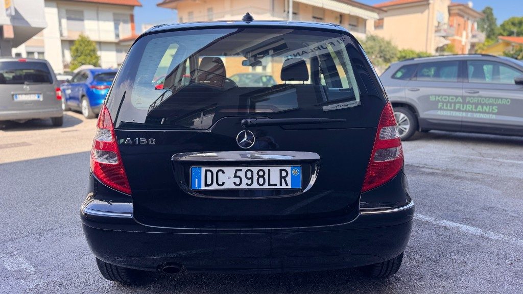 MERCEDES-BENZ A 150 Elegance - 5