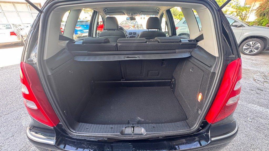 MERCEDES-BENZ A 150 Elegance - 9