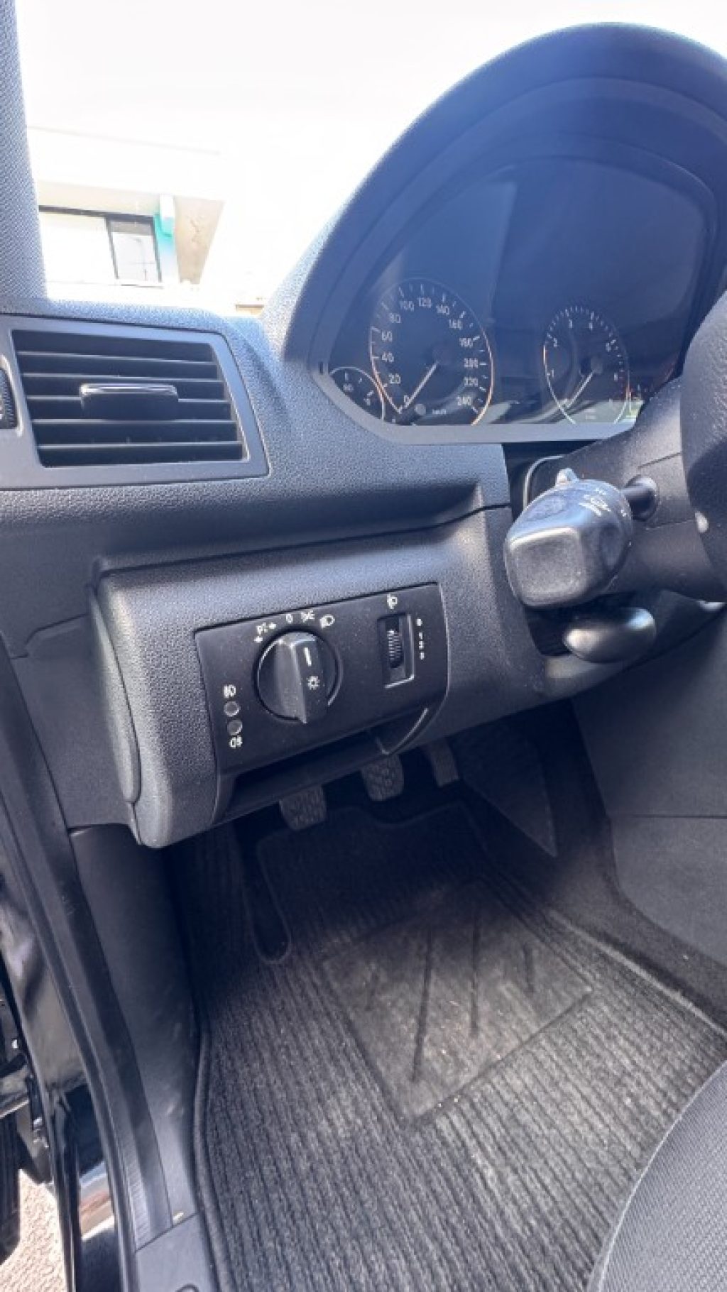 MERCEDES-BENZ A 150 Elegance - 25
