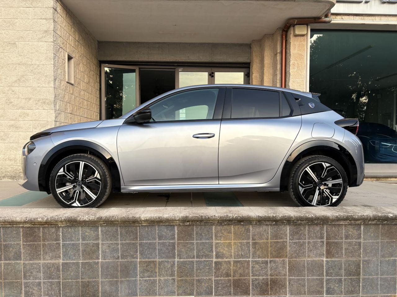 LANCIA Ypsilon Hybrid e-DCT LX CON SOLI 294 KM - 8