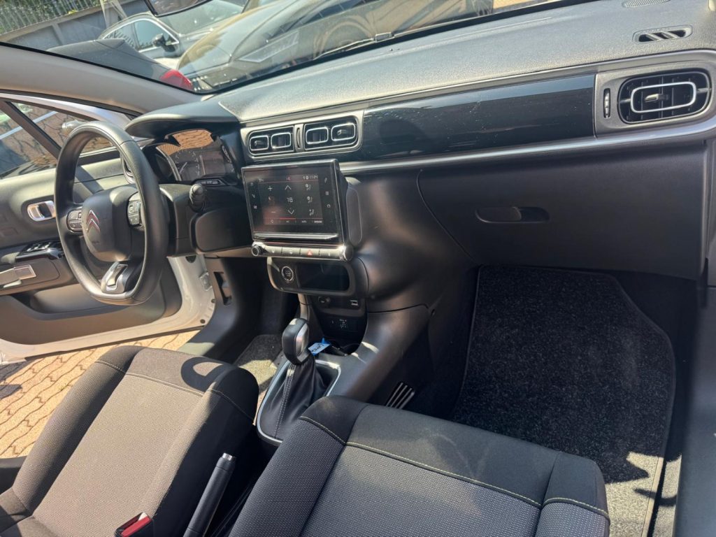 CITROEN C3 PureTech 110 S&S EAT6 Shine - 12