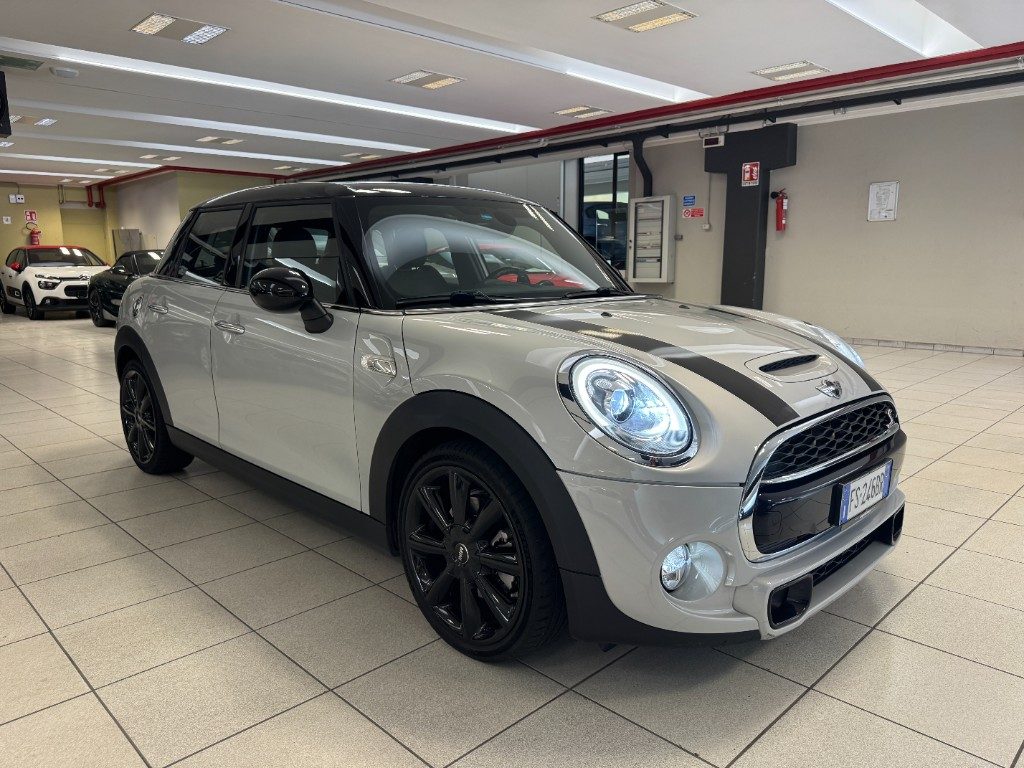 MINI Cooper SD 2.0 Automatica HYPE 5 porte--SERVICE MINI! - 3