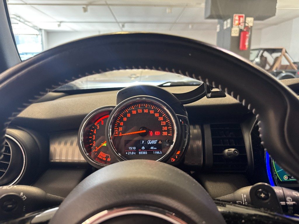 MINI Cooper SD 2.0 Automatica HYPE 5 porte--SERVICE MINI! - 11