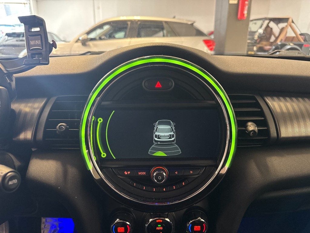 MINI Cooper SD 2.0 Automatica HYPE 5 porte--SERVICE MINI! - 18