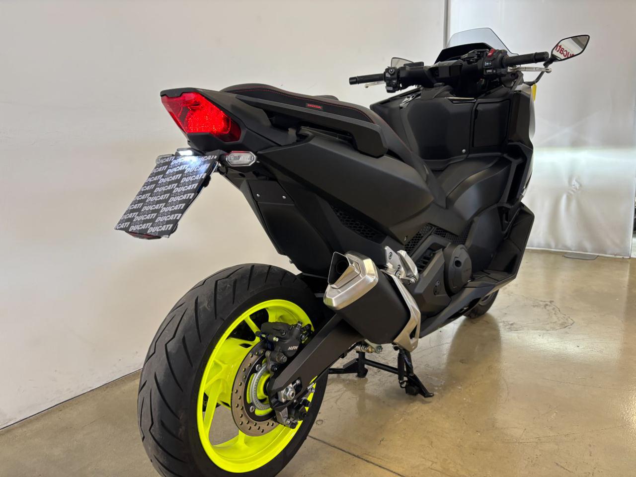 HONDA Forza 750 HONDA FORZA 750DTC - 6