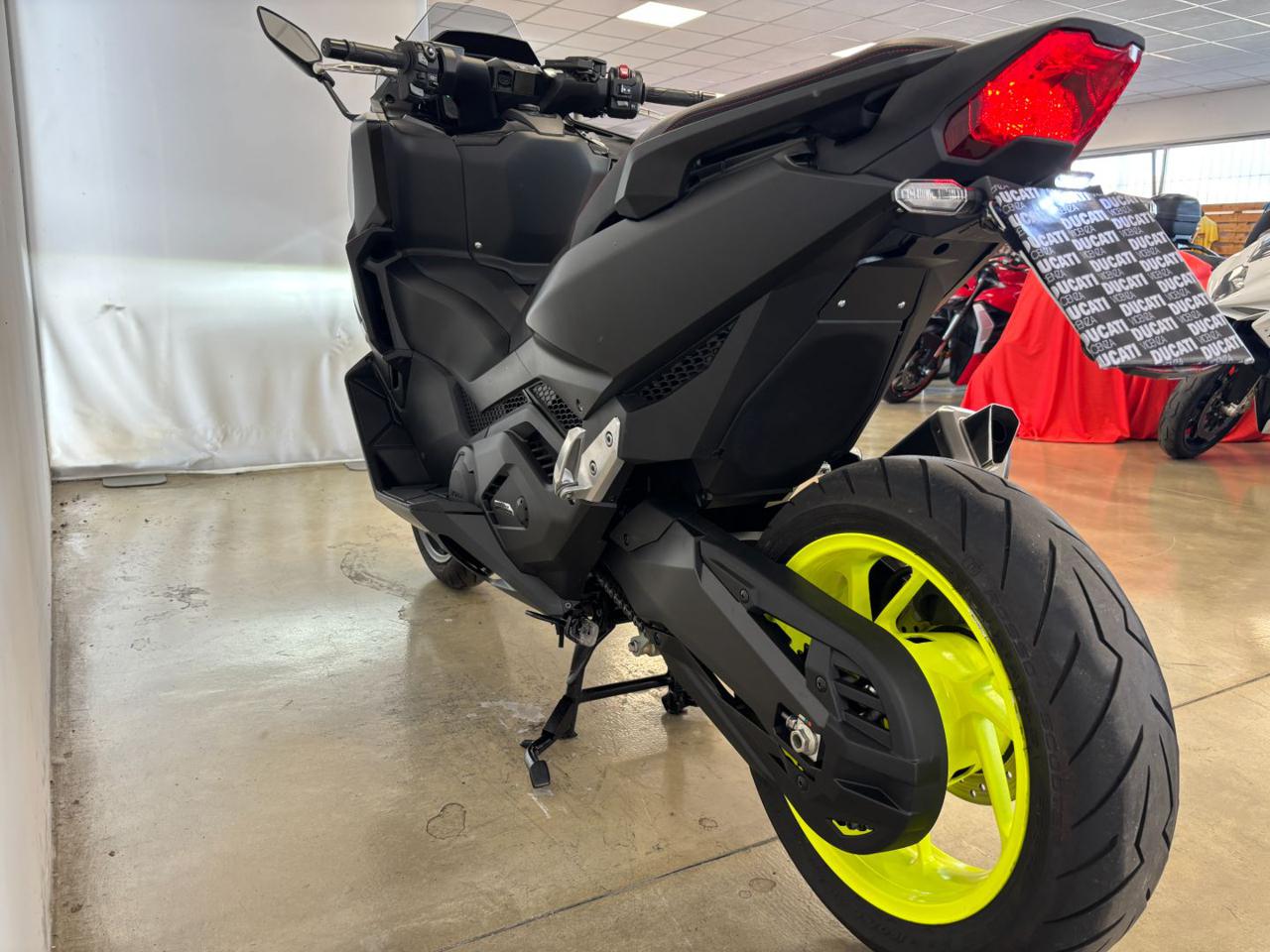 HONDA Forza 750 HONDA FORZA 750DTC - 7
