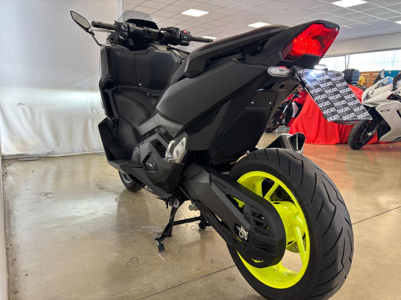 HONDA Forza 750 HONDA FORZA 750DTC - 8