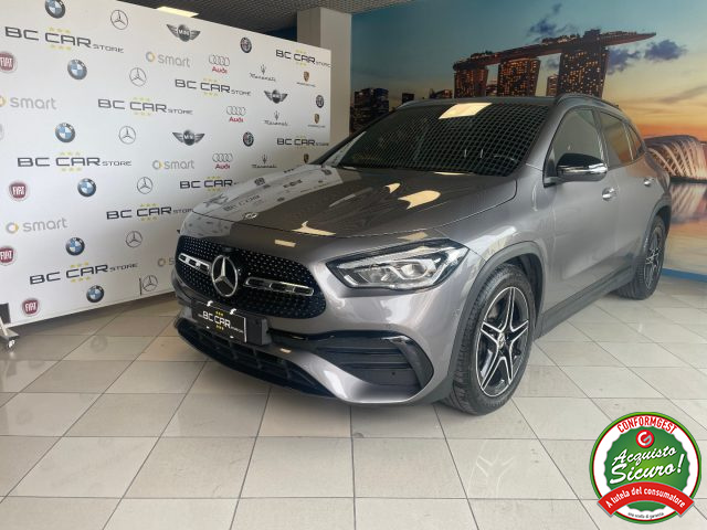 MERCEDES-BENZ GLA 200 Grigio metallizzato