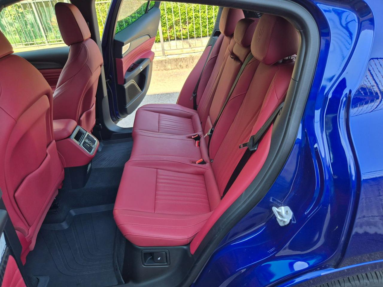 MASERATI Grecale MHEV 300 CV AWD GT - 12