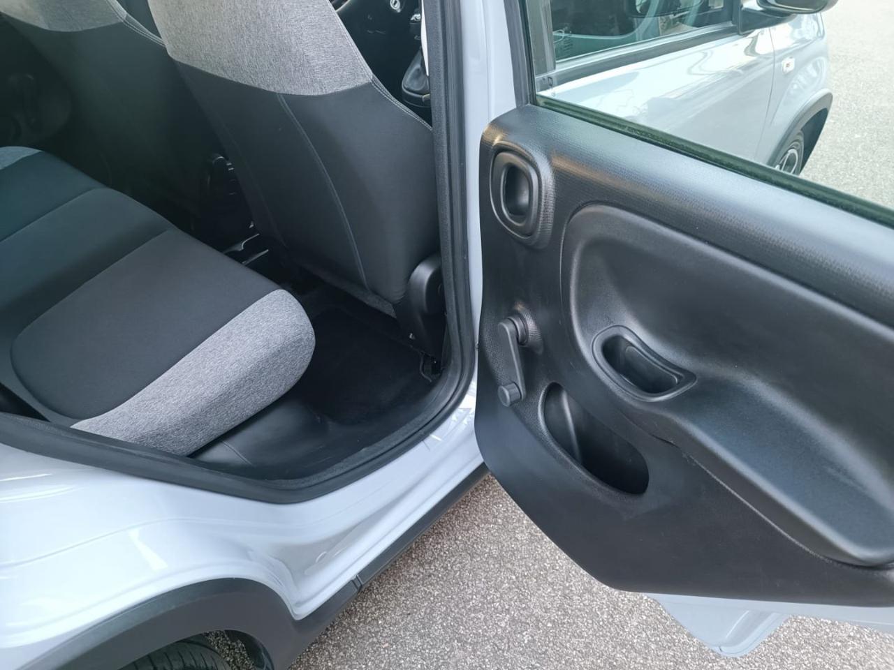 FIAT Panda 1.0 FireFly S&S Hybrid City Life - 6
