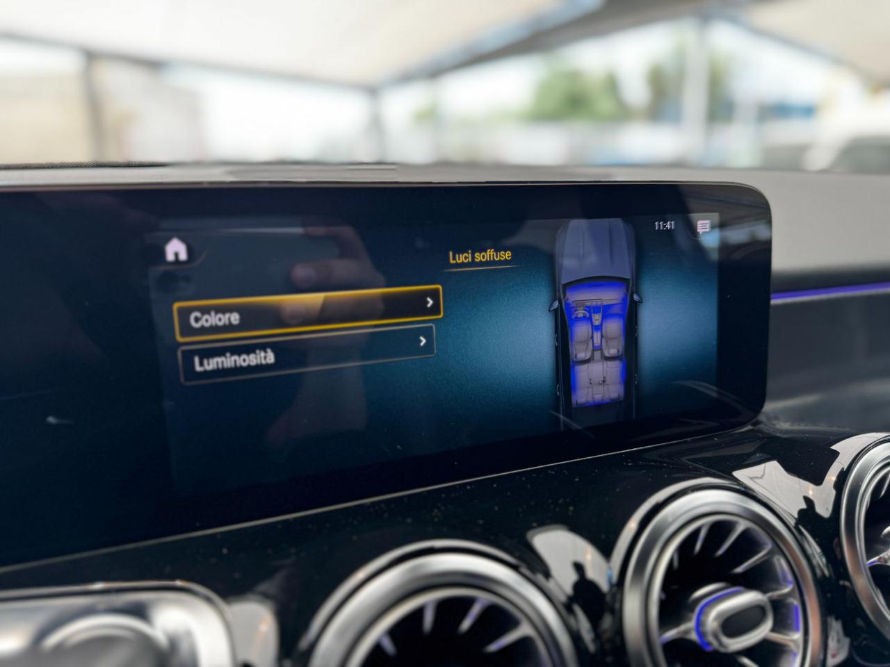 MERCEDES-BENZ GLB 200 d Premium AMG (Auto/Led64/Pelle/Led) - 27