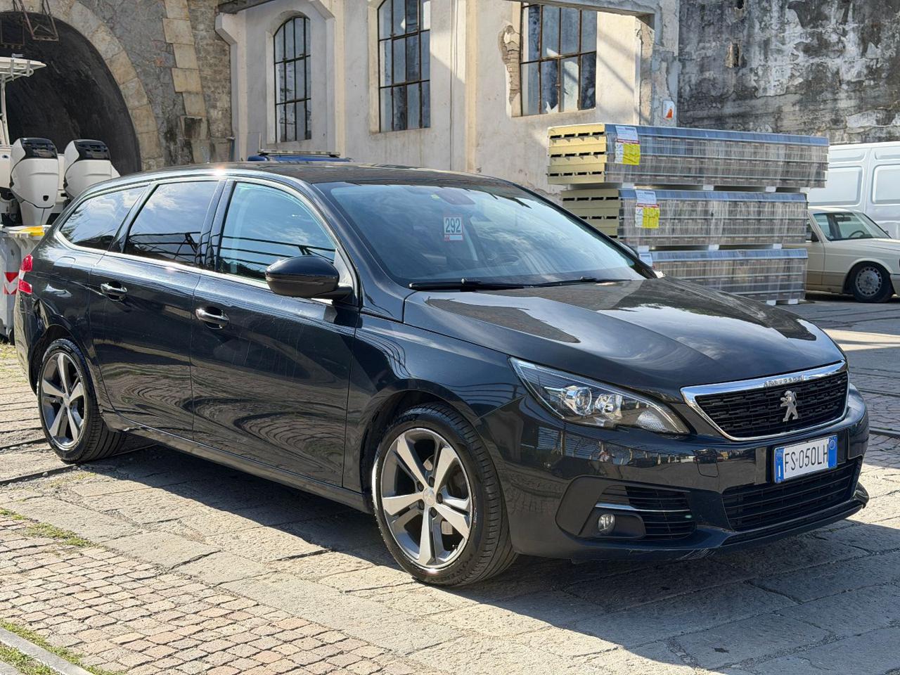 PEUGEOT 308 BlueHDi 130 S&S SW Allure - 2