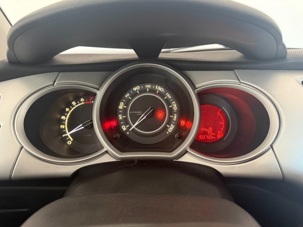 CITROEN C3 1.2 VTi 82 Exclusive - 11