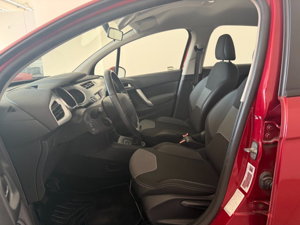 CITROEN C3 1.2 VTi 82 Exclusive - 15