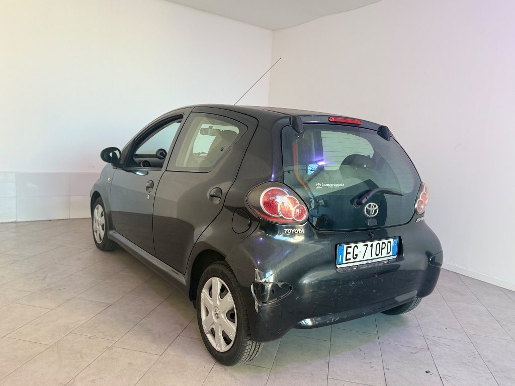 TOYOTA Aygo 1.0 12V VVT-i .5 porte - 10