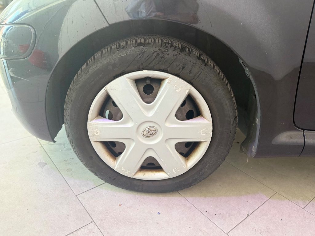 TOYOTA Aygo 1.0 12V VVT-i .5 porte - 4