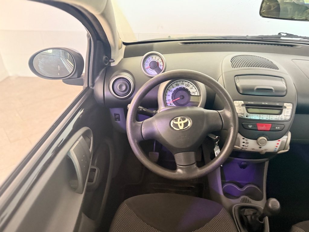 TOYOTA Aygo 1.0 12V VVT-i .5 porte - 14