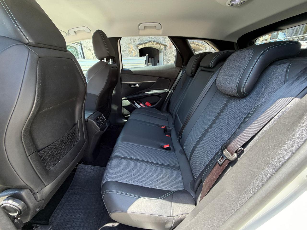 PEUGEOT 3008 BlueHDi 130 VAN EAT8 Allure N1 AUTOCARRO 5 POSTI - 13
