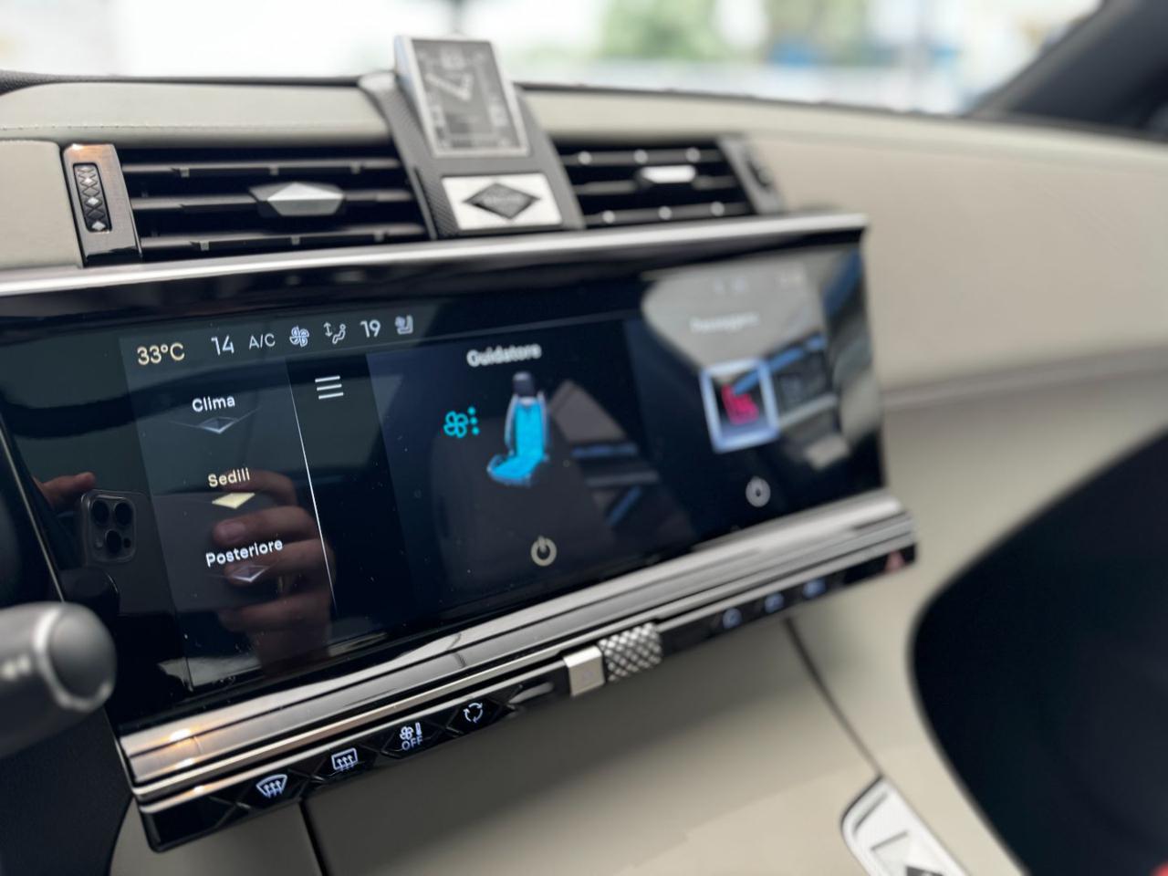 DS AUTOMOBILES DS 7 BlueHDi 130cv Opera (Tetto/Auto/Led/Retro/APP) - 25