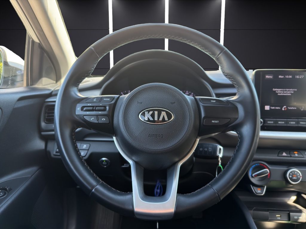 KIA Stonic 1.2 DPI ECO GPL Urban - 10