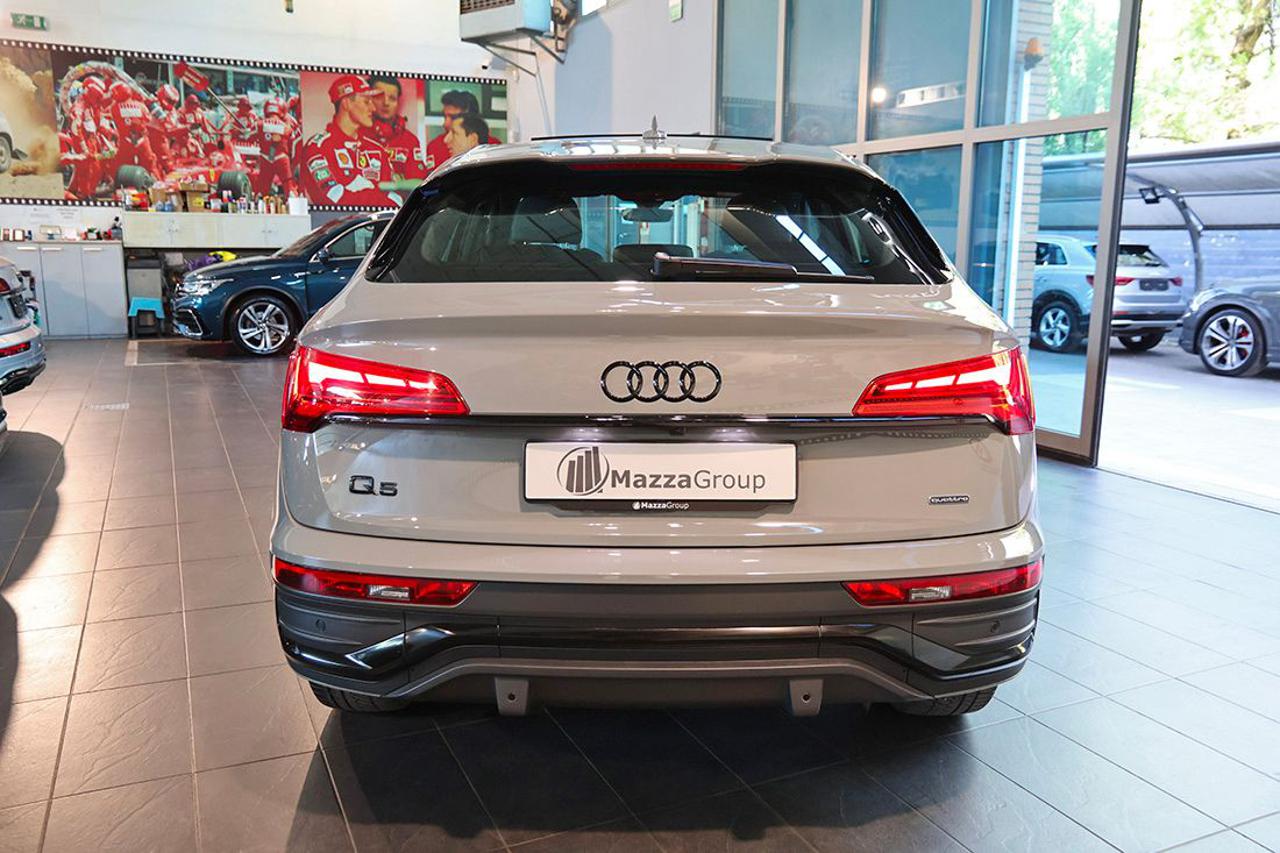 AUDI Q5 40 TDI Sportback Quattro S-Tronic S-Line Plus - 9