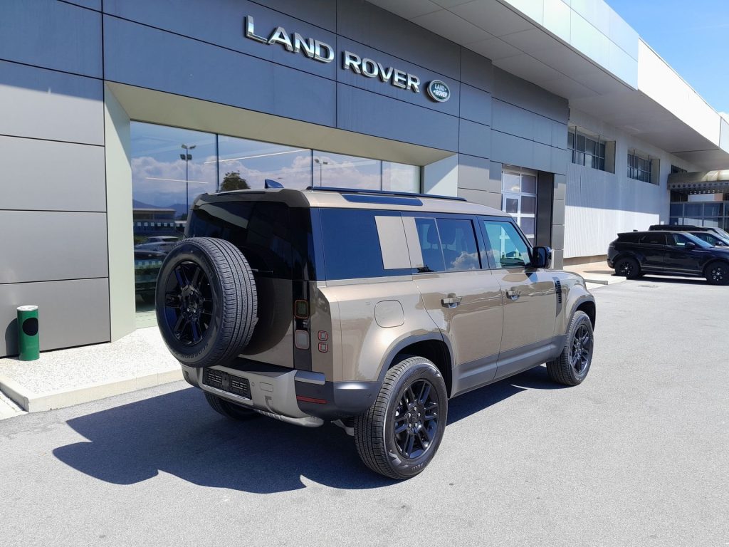 LAND ROVER Defender D200 AWD Auto 110 S IVA ESPOSTA - 8