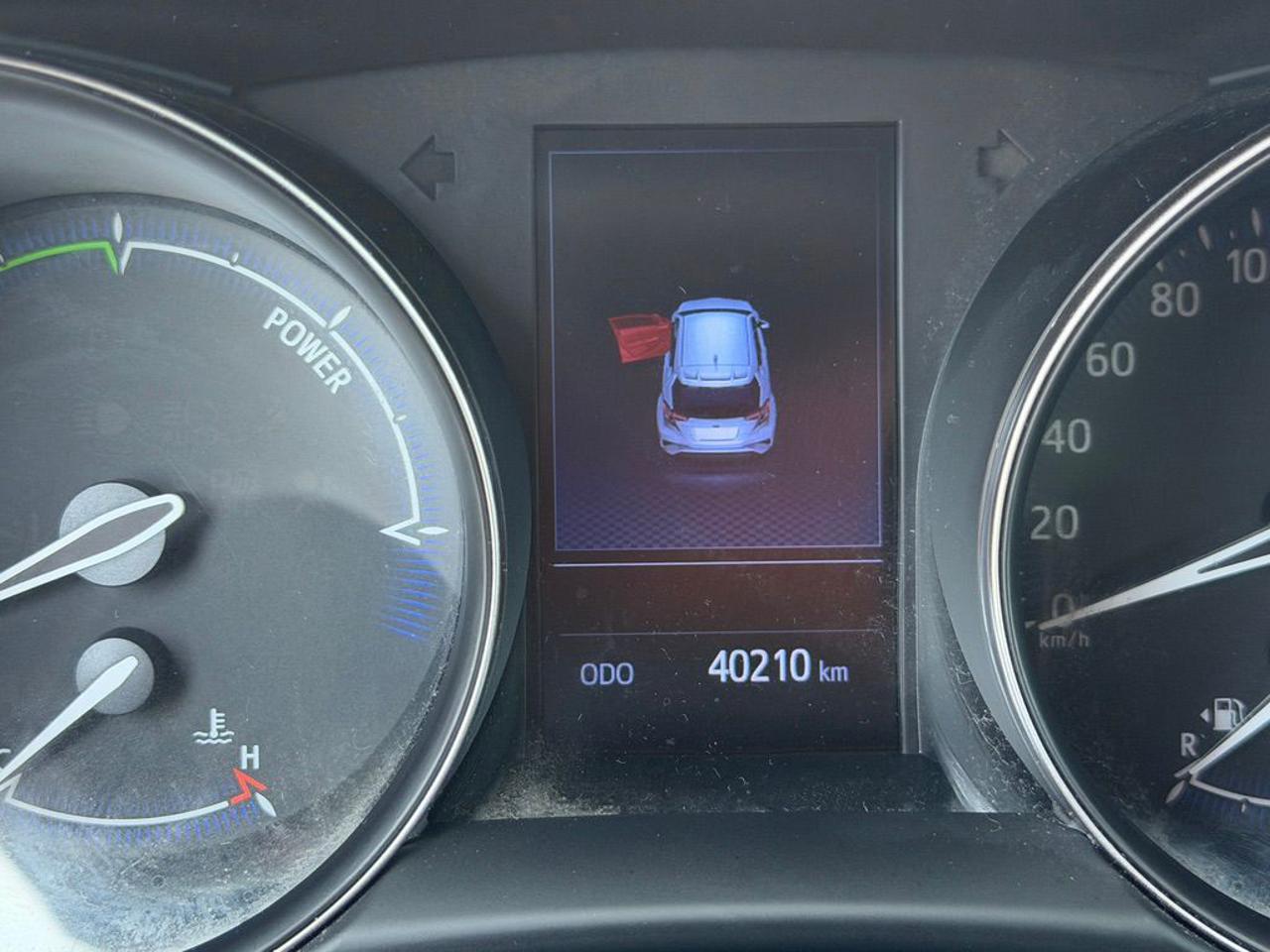 TOYOTA C-HR 1.8 Hybrid E-CVT Business - 15