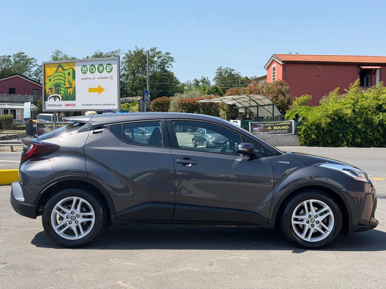TOYOTA C-HR 1.8 Hybrid E-CVT Business - 8