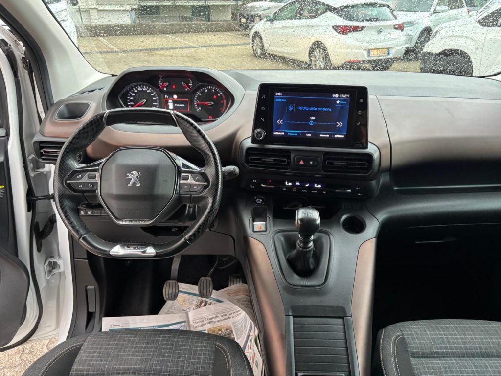 PEUGEOT Rifter BlueHDi 130cv GT - 9