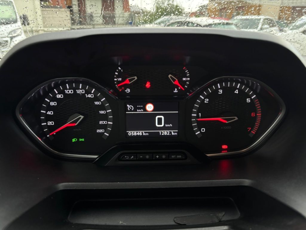 PEUGEOT Rifter BlueHDi 130cv GT - 16