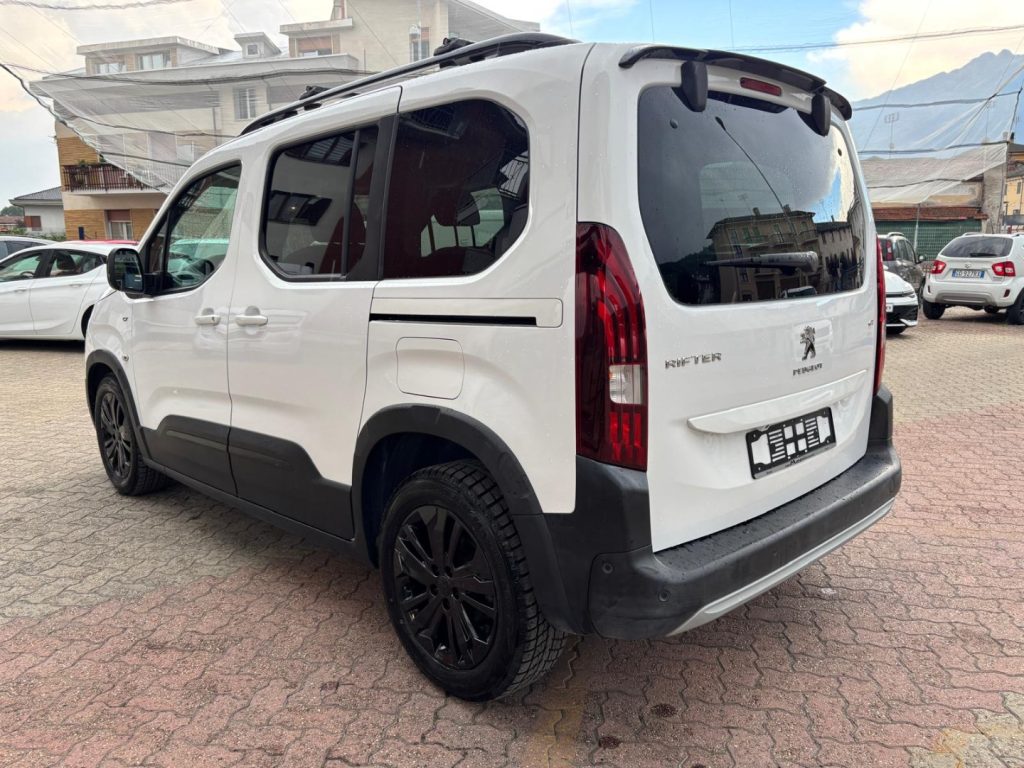 PEUGEOT Rifter BlueHDi 130cv GT - 5