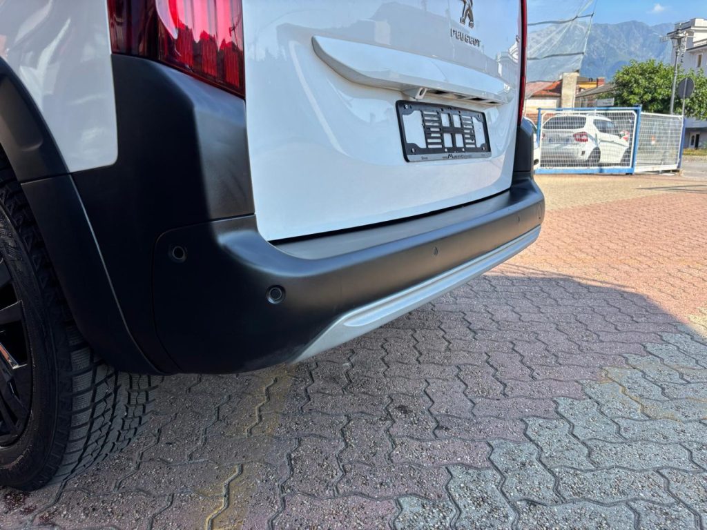 PEUGEOT Rifter BlueHDi 130cv GT - 8