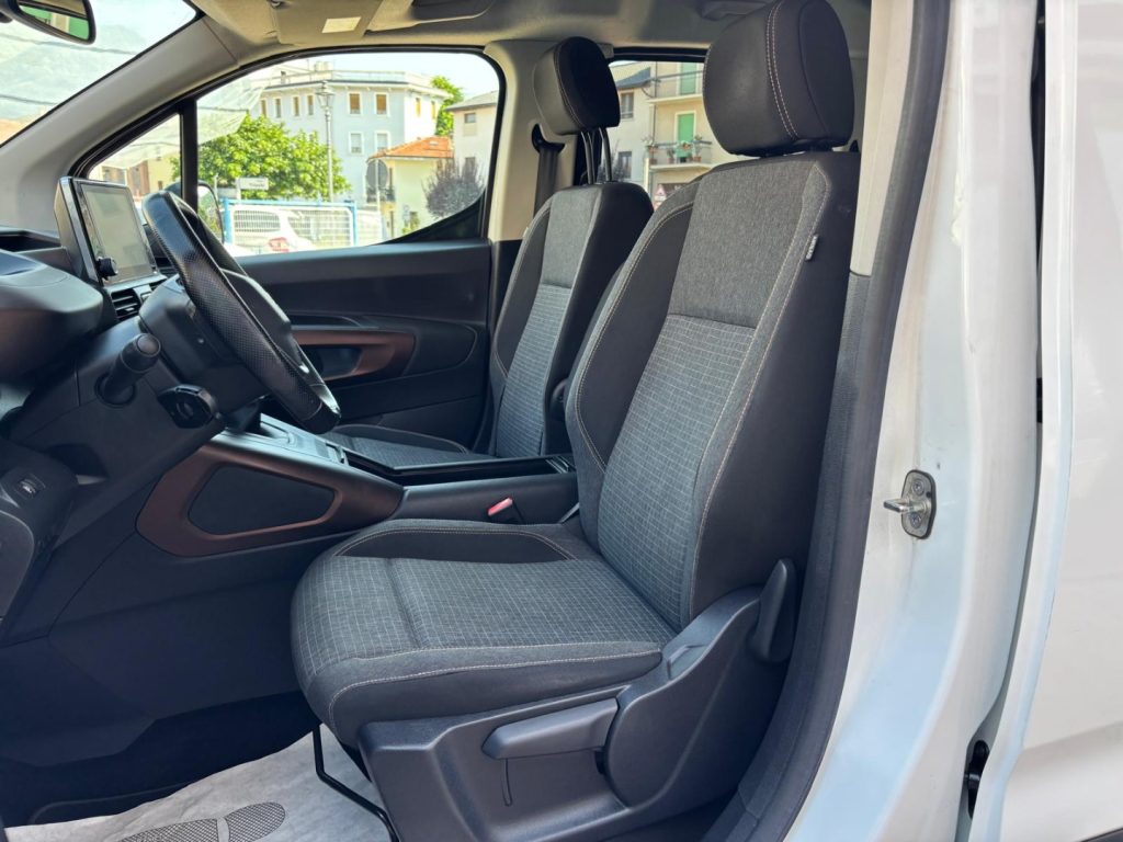 PEUGEOT Rifter BlueHDi 130cv GT - 10