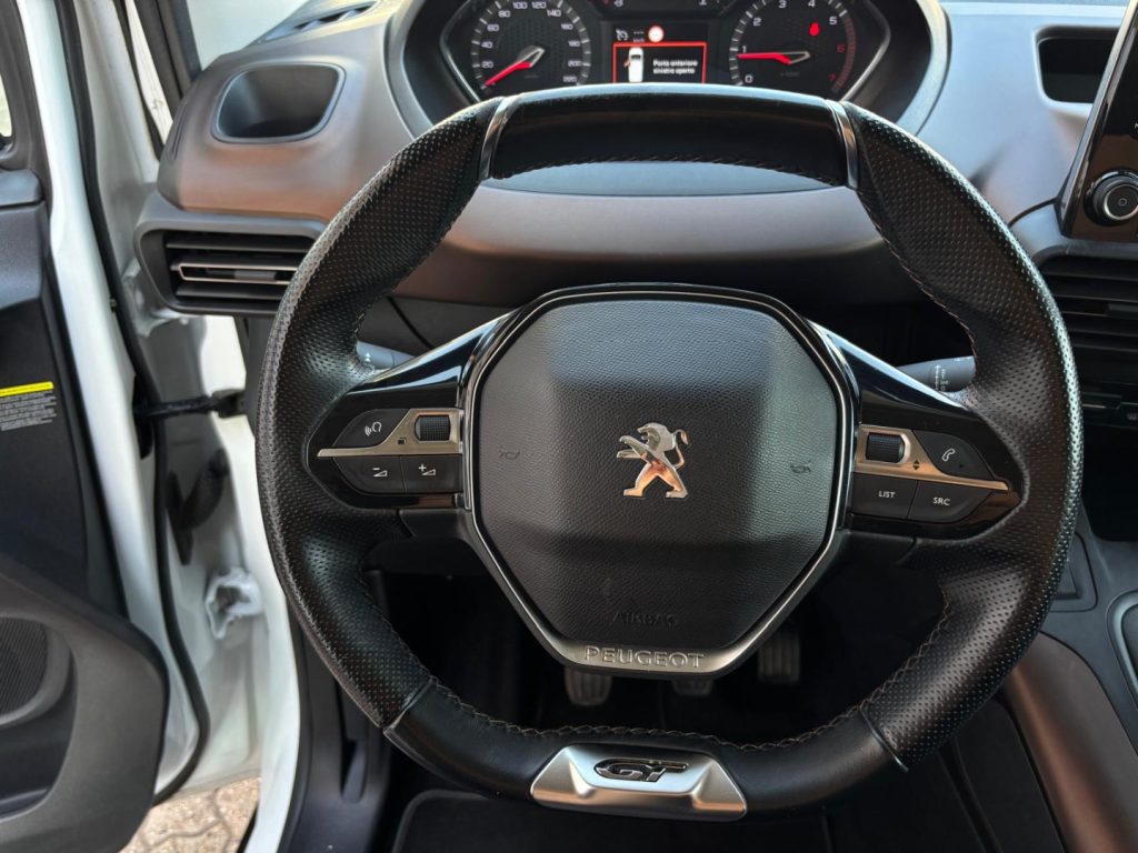 PEUGEOT Rifter BlueHDi 130cv GT - 13