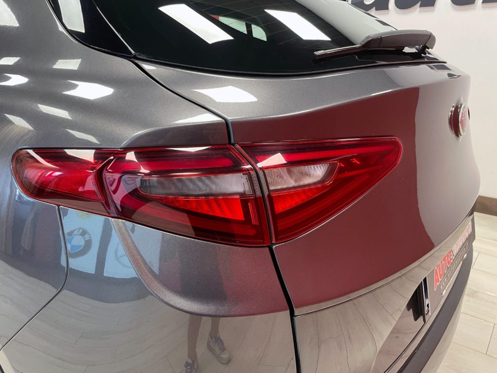 ALFA ROMEO Stelvio 2.2 TURBODIESEL EXECUTIVE Q4 190CV AUTO MY19 - 13