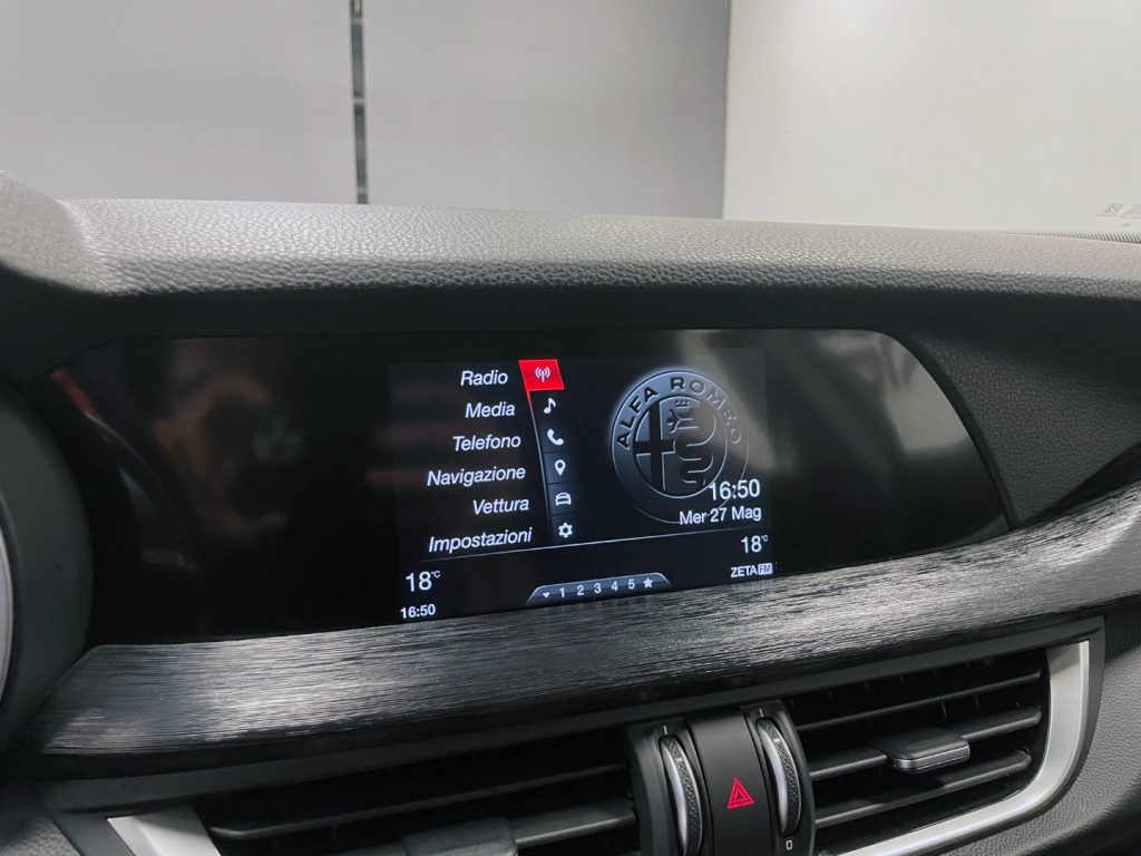 ALFA ROMEO Stelvio 2.2 TURBODIESEL EXECUTIVE Q4 190CV AUTO MY19 - 24
