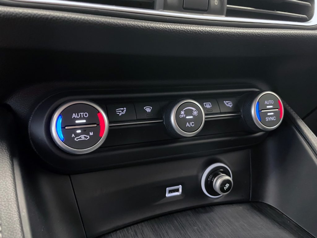 ALFA ROMEO Stelvio 2.2 TURBODIESEL EXECUTIVE Q4 190CV AUTO MY19 - 27