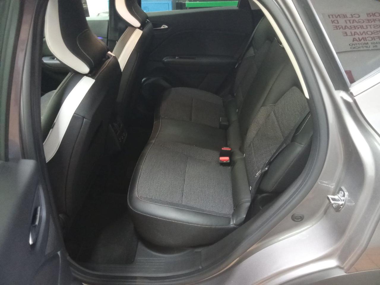 RENAULT Captur Full Hybrid E-Tech 145 CV Intens - 16