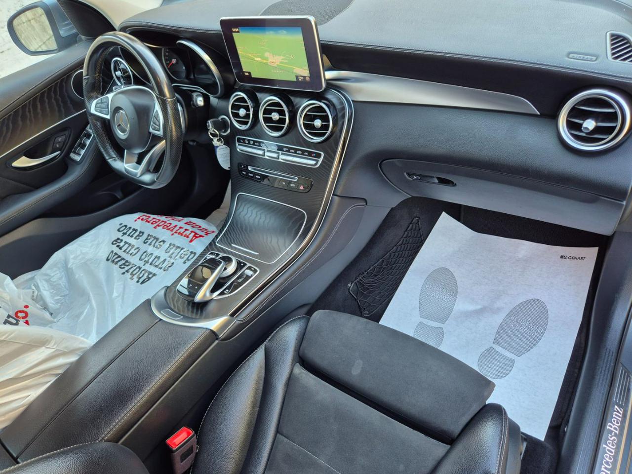 MERCEDES-BENZ GLC 250 d 4Matic Premium - 16