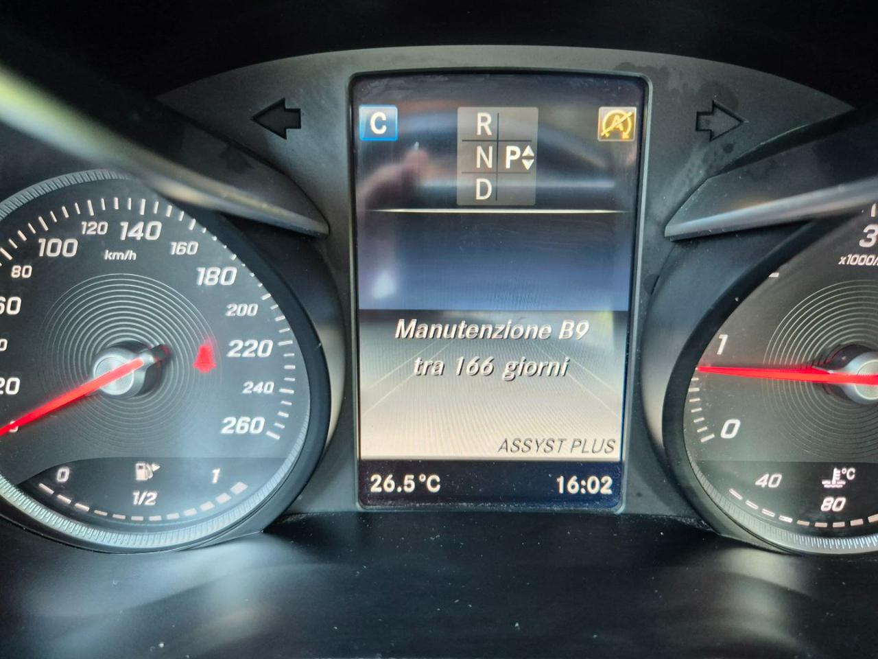 MERCEDES-BENZ GLC 250 d 4Matic Premium - 23