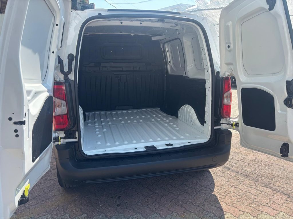 OPEL Combo 1.5 Diesel GOMME 4 STAGIONI NUOVE - 8