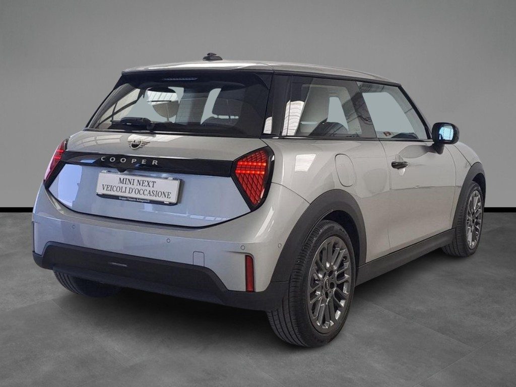 MINI Cooper C Essential + Pacchetto XS - 13