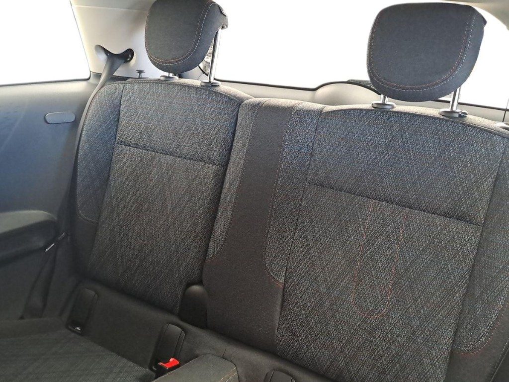 MINI Cooper C Essential + Pacchetto XS - 11