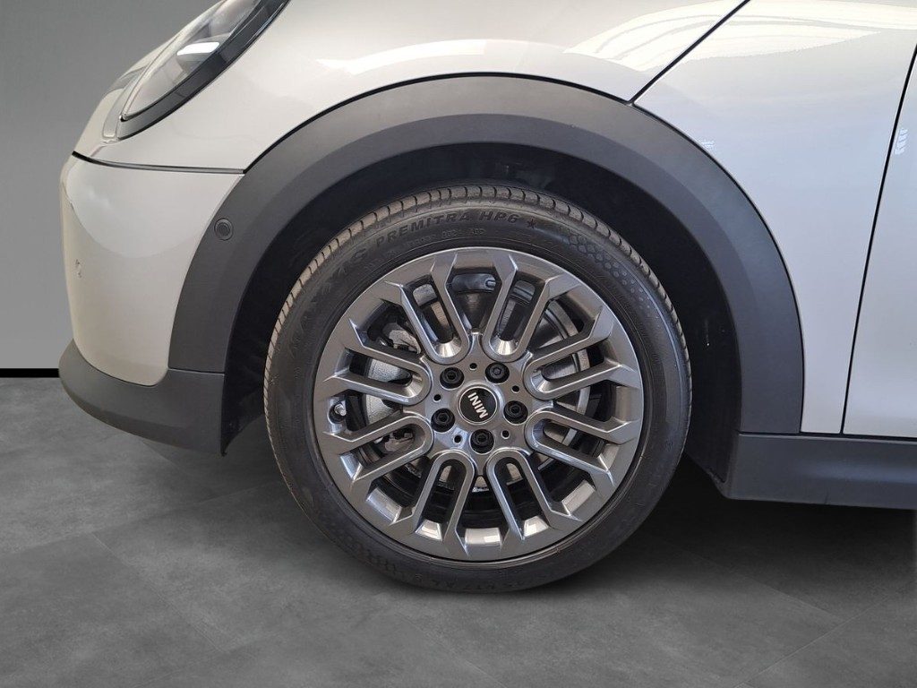 MINI Cooper C Essential + Pacchetto XS - 5